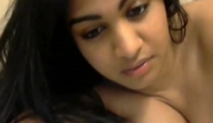 Cute indian sexy chubby hotty plays with herself