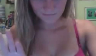 Seeing this hot cam slut rubbing her love button is astounding
